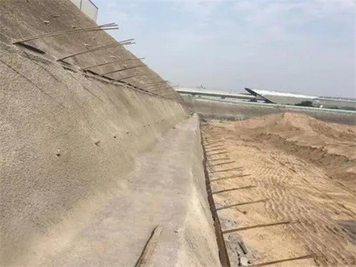 东兰河道边坡加固
